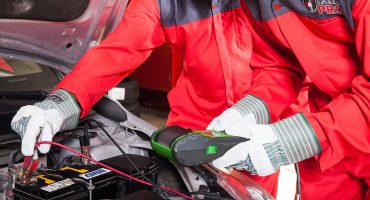 car battery replacement, car battery replacement dubai